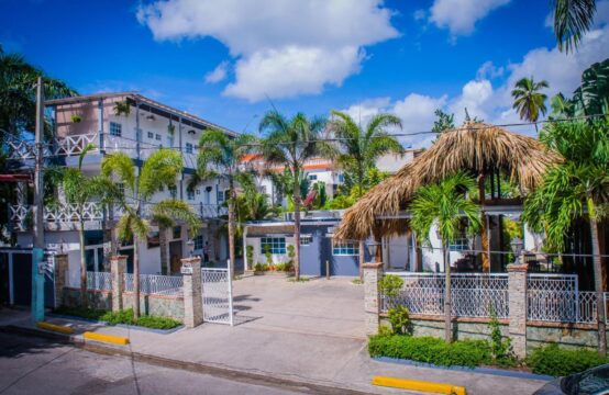 HOTEL UBICADO EN LA PLAYA EN BOCA CHICA