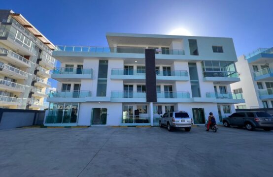 AMPLIO APARTAMENTO EN BOCA CHICA