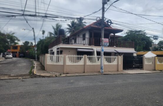 CASA INDEPENDIENTE EN BOCA CHICA